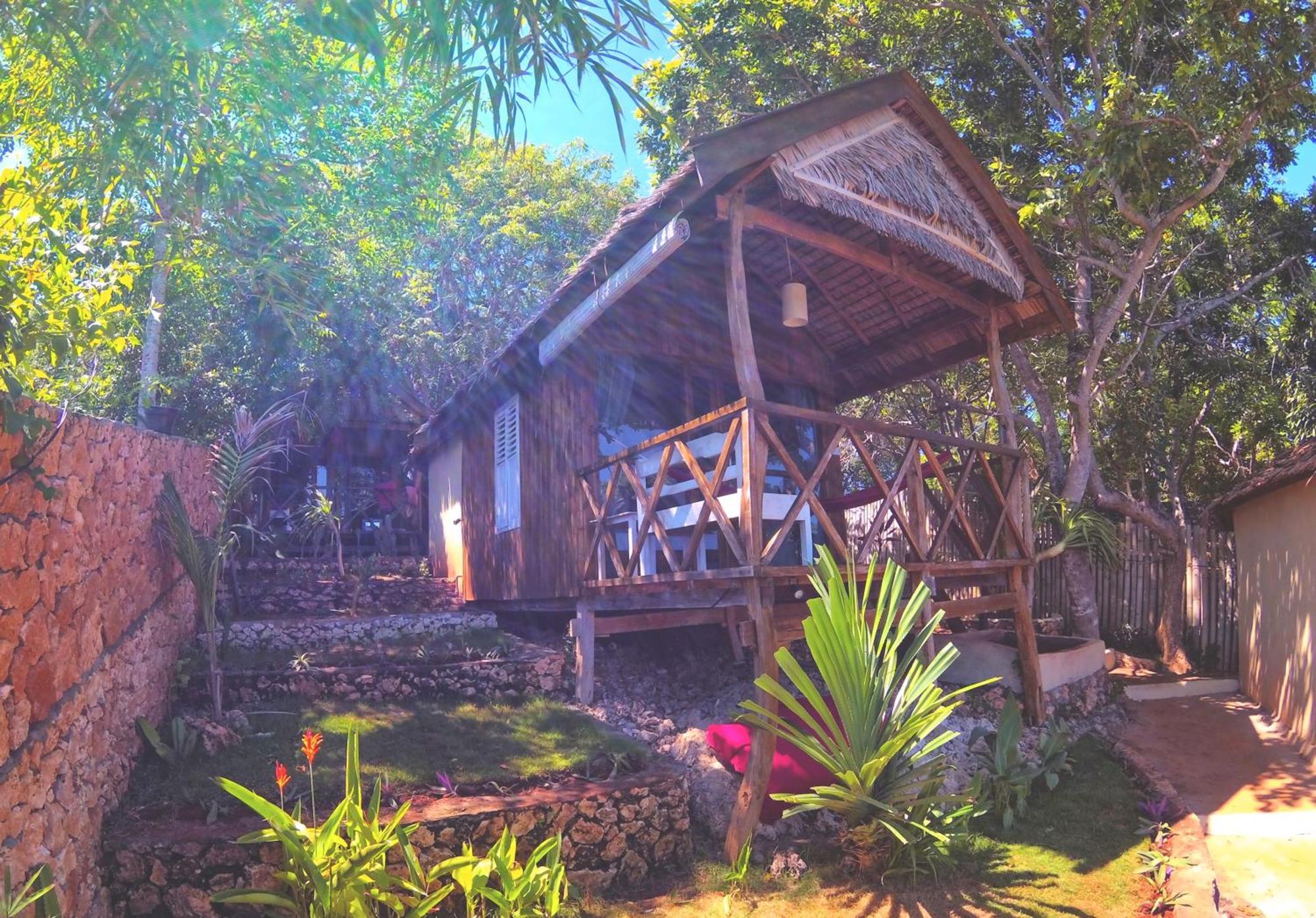 Cosmos Bungalows Бира Екстериор снимка