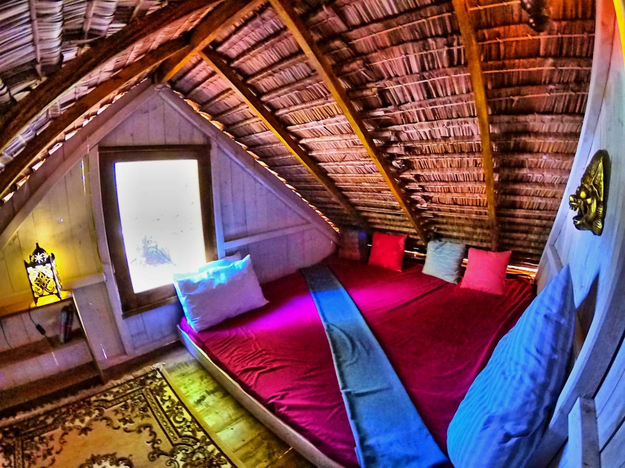 Cosmos Bungalows Бира Екстериор снимка