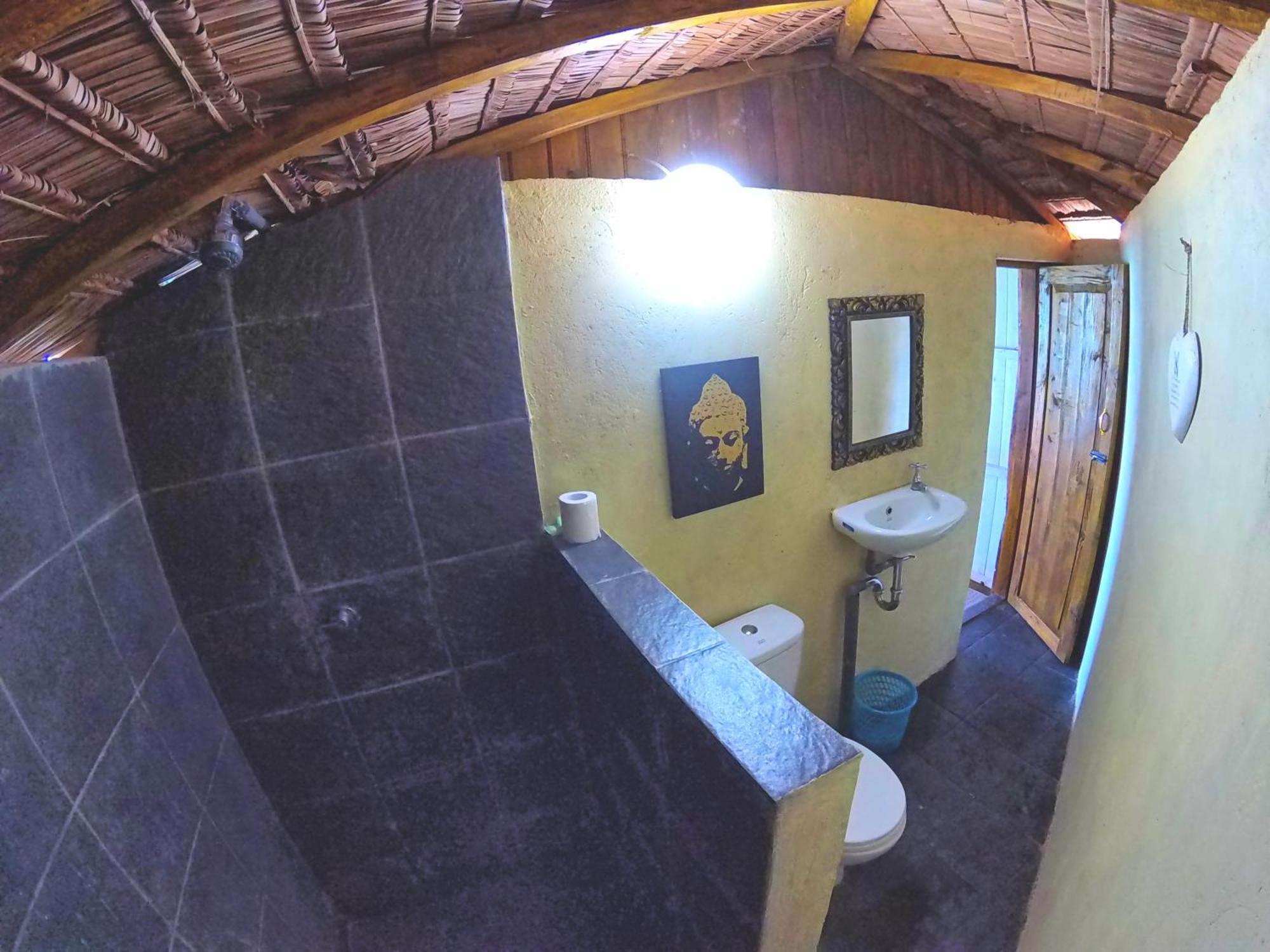 Cosmos Bungalows Бира Екстериор снимка
